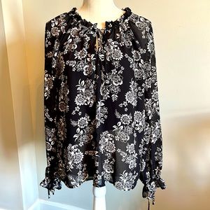 BOBEAU  exquisite ladies blouses . New without tags.